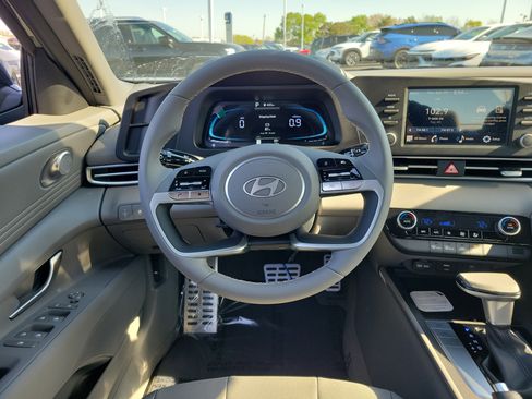 New 2026 Hyundai Elantra Sport FWD image 8