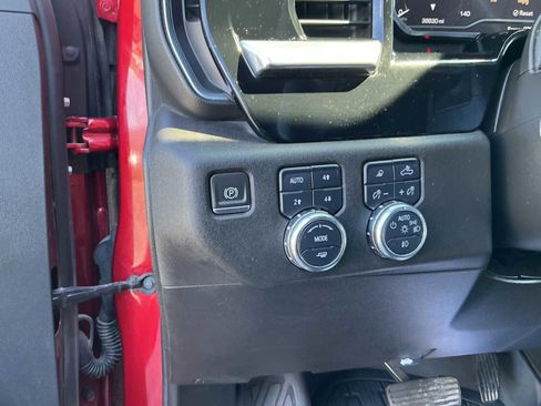 Used 2024 GMC Sierra 1500 SLT w/ SLT Premium Plus Package image 15