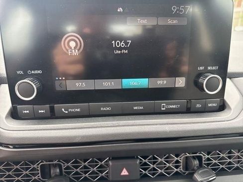 Certified 2023 Honda Accord LX image 9