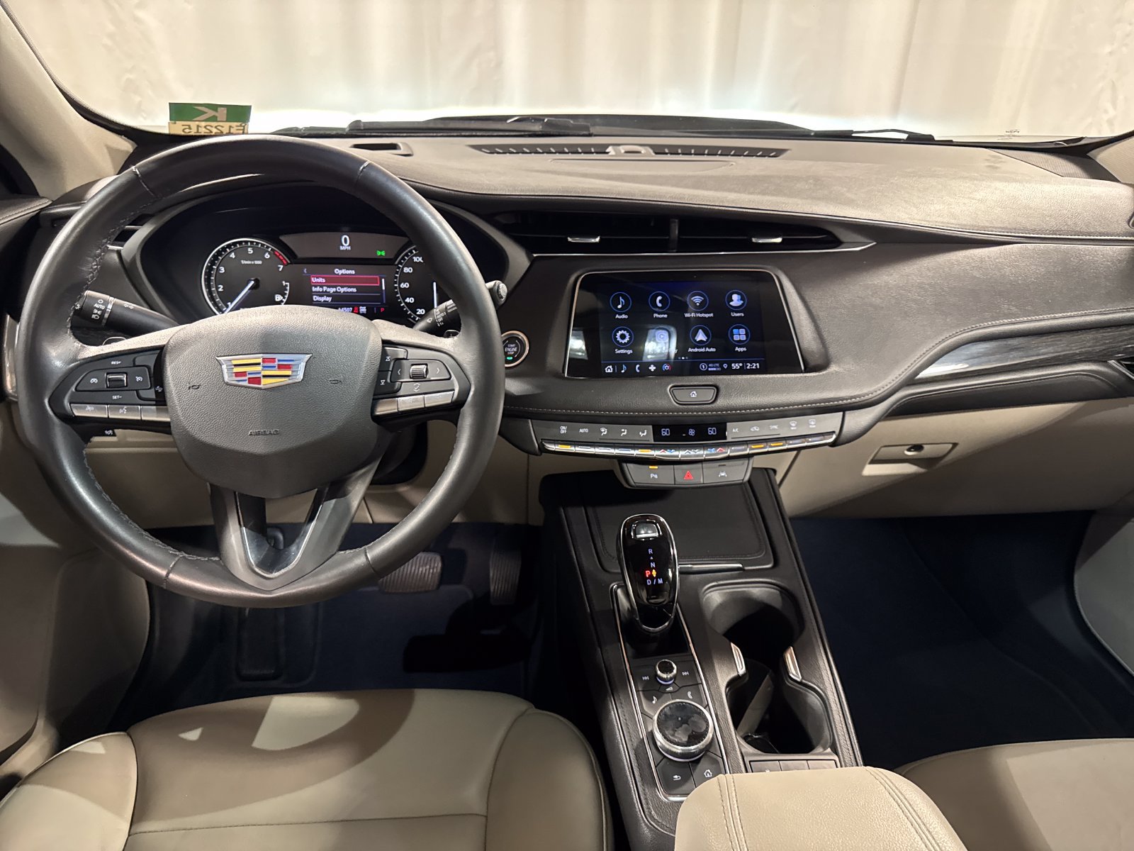 Used 2023 Cadillac XT4 Premium Luxury AWD/4WD image 4