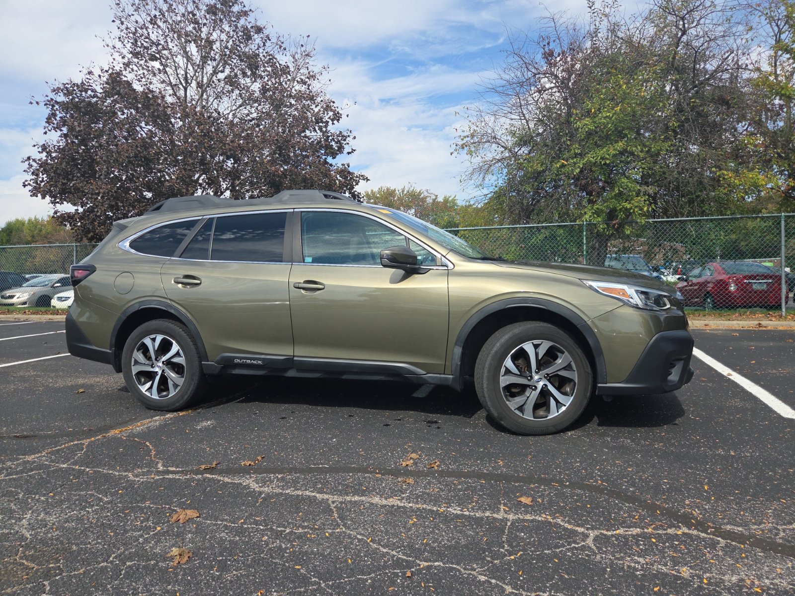 Used 2020 Subaru Outback Limited w/ Popular Package #2 AWD/4WD image 3