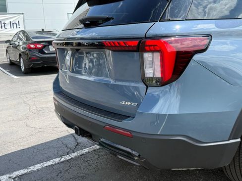 Used 2025 Ford Explorer ST-Line w/ Premium Package AWD/4WD image 14