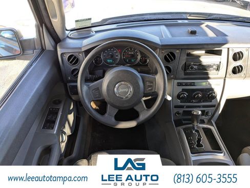 Used 2007 Jeep Commander Sport image 16