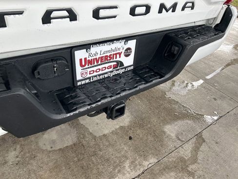 Used 2022 Toyota Tacoma SR5 image 19