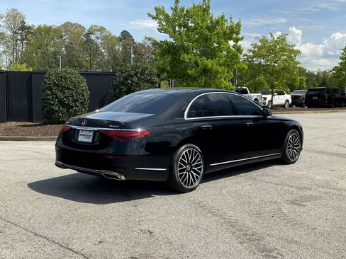 Used 2023 Mercedes-Benz S 580 4MATIC Sedan w/ 3D Technology Package image 3