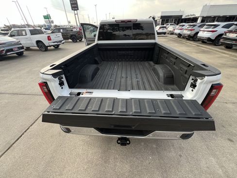 Used 2025 GMC Sierra 2500 SLT w/ Texas SLT Premium Package image 26