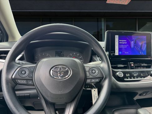 Used 2024 Toyota Corolla LE FWD image 3