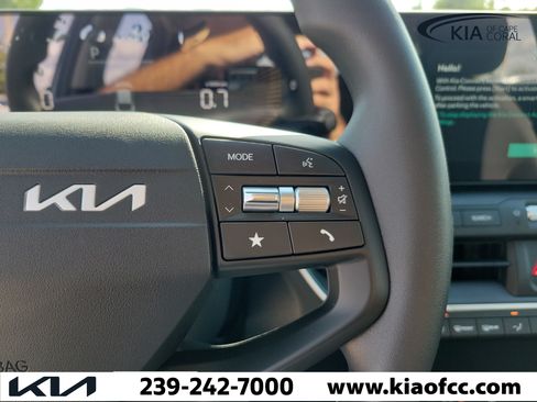 New 2026 Kia K4 FWD image 23