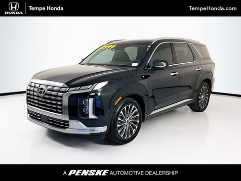 Used 2023 Hyundai Palisade Calligraphy w/ Cargo Package image 1