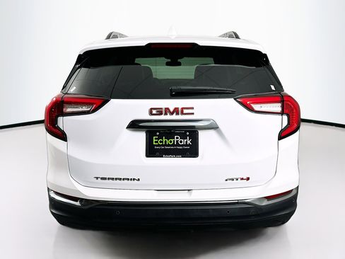 Used 2024 GMC Terrain AT4 AWD/4WD image 7