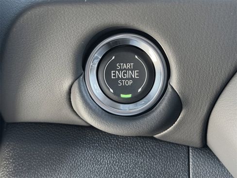 New 2026 Chevrolet Suburban Premier image 17