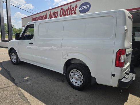 Used 2016 Nissan NV 1500 SV w/ Technology Package image 5