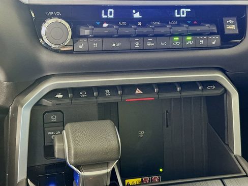 Certified 2025 Toyota Tundra Platinum AWD/4WD image 16