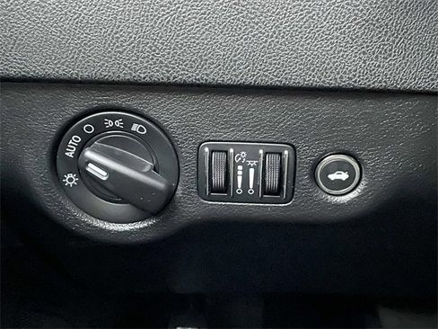 Used 2023 Dodge Charger R/T w/ Cold Weather Package image 8