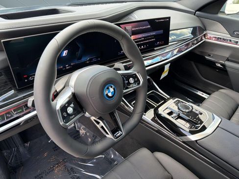 New 2026 BMW 750e xDrive AWD/4WD image 26
