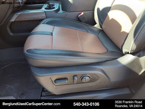 Used 2022 Chevrolet Silverado 2500 High Country w/ Safety Package II image 17