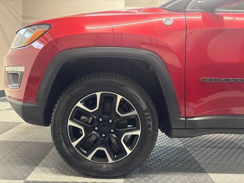 Used 2020 Jeep Compass Trailhawk AWD/4WD image 12