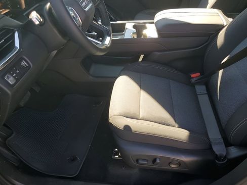 New 2026 GMC Acadia Elevation image 32