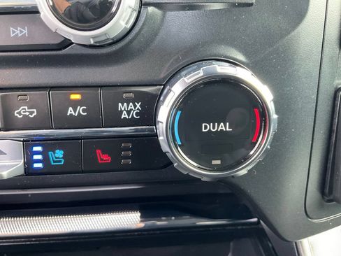 Used 2024 Ford F150 Lariat AWD/4WD image 26