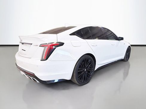 Used 2022 Cadillac CT5 V w/ LPO, ONYX Package image 4