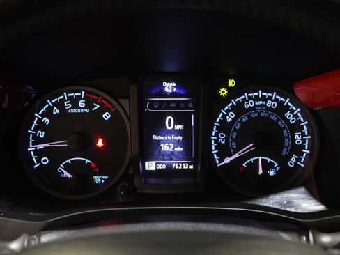 Used 2017 Toyota Tacoma TRD Pro AWD/4WD image 30