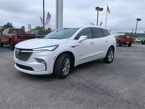 Used 2022 Buick Enclave Avenir w/ Avenir Technology Package AWD/4WD image 5