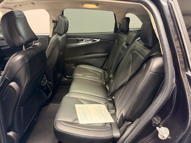 Used 2023 Lincoln Nautilus Reserve AWD/4WD image 19