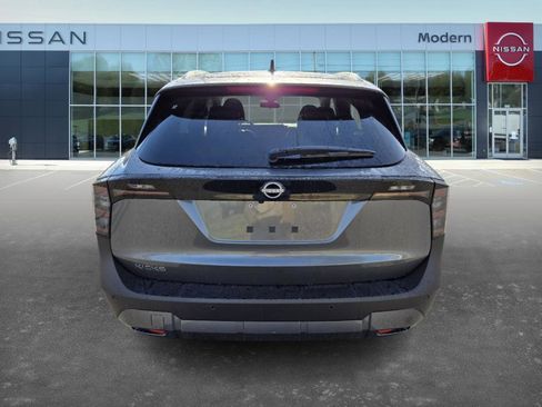 New 2026 Nissan Kicks SV image 6