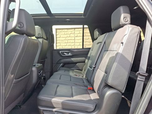 Used 2021 Chevrolet Tahoe Z71 w/ Z71 Signature Package image 10