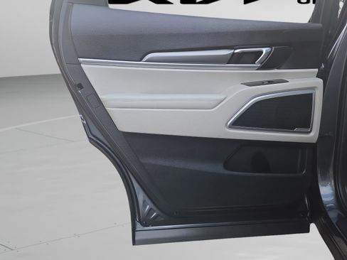 Used 2021 Kia Telluride S image 31