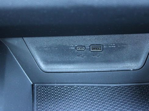 Used 2026 Chevrolet Equinox LT image 38