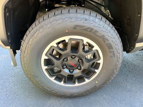 New 2026 Toyota Tacoma TRD Off-Road AWD/4WD image 24