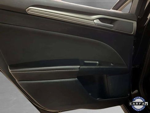 Used 2019 Ford Fusion SE image 59