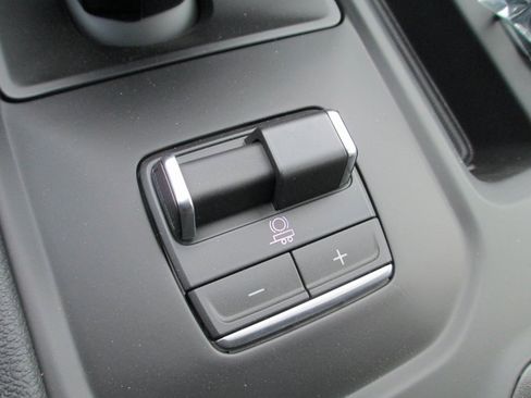 New 2026 GMC Sierra 1500 AT4 w/ AT4 Premium Package image 18