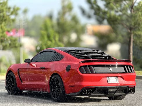 Used 2016 Ford Mustang Shelby GT350 w/ Track Package image 9