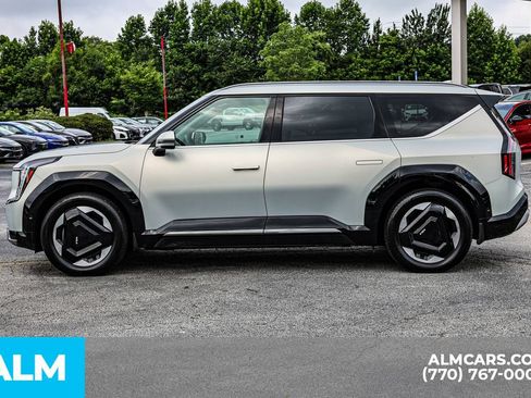 Used 2024 Kia EV9 Land AWD/4WD image 9