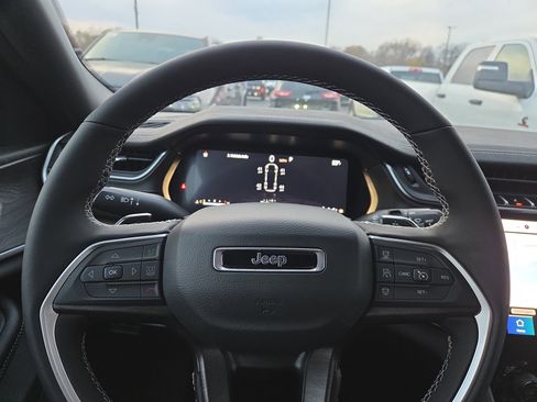 New 2025 Jeep Grand Cherokee L Limited w/ Trailer Tow Package image 10