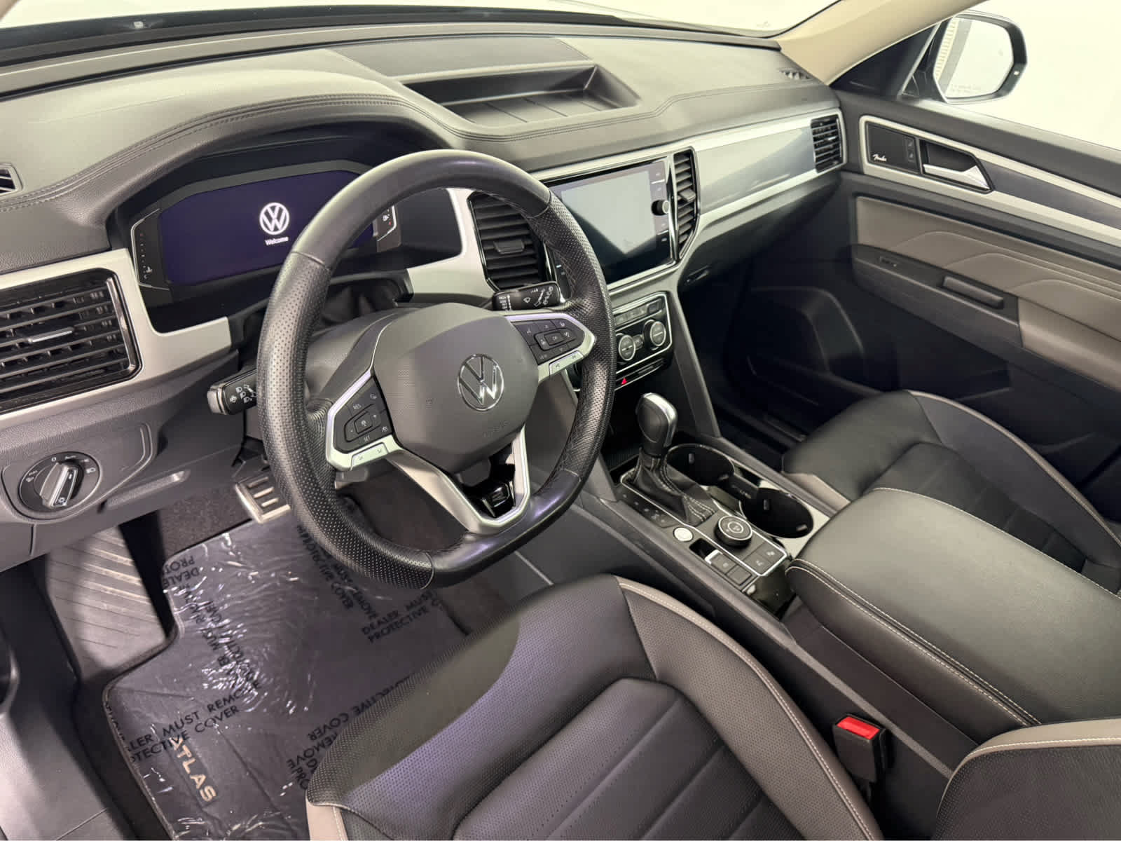 Used 2023 Volkswagen Atlas SEL Premium AWD/4WD image 10