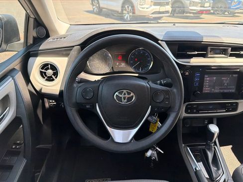 Used 2017 Toyota Corolla LE w/ Carpet Mat Package (TMS) FWD image 37