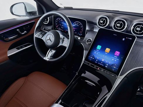 Certified 2026 Mercedes-Benz GLC 300 image 17