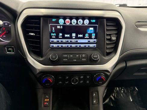 Used 2019 GMC Acadia SLT image 18