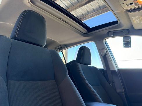 Used 2015 Toyota RAV4 XLE AWD/4WD image 16