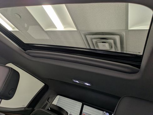 Used 2023 GMC Sierra 1500 Denali w/ Technology Package image 21