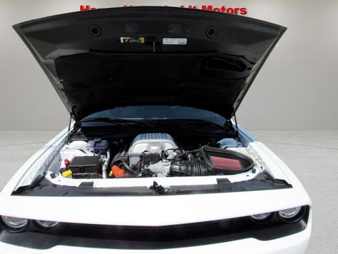 Used 2023 Dodge Challenger SRT Hellcat image 16