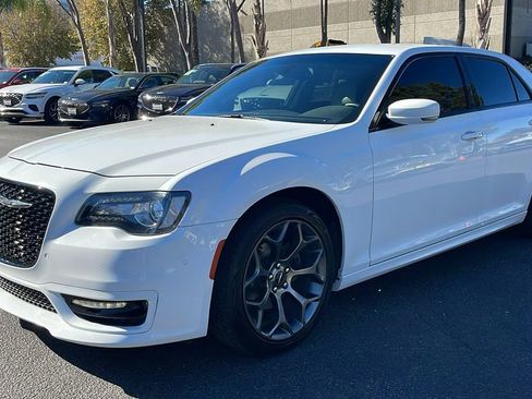 Used 2018 Chrysler 300 S w/ 300S Premium Group 2 image 13