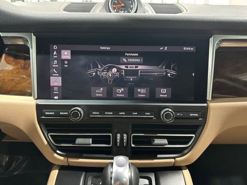Used 2019 Porsche Macan AWD/4WD image 69