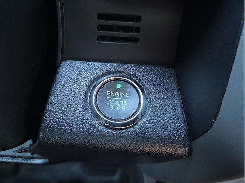 Used 2020 Ford F150 Lariat w/ Equipment Group 502A Luxury image 22