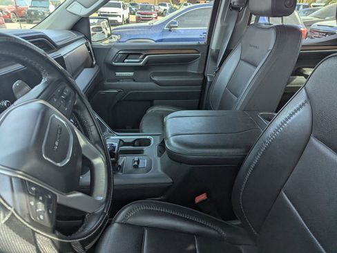 Certified 2024 GMC Sierra 1500 Denali AWD/4WD image 9