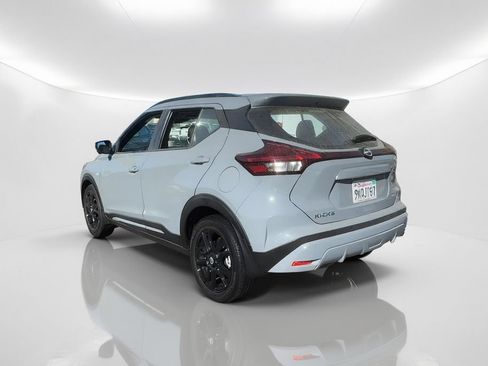 Used 2024 Nissan Kicks SR w/ SR Premium Package FWD image 8