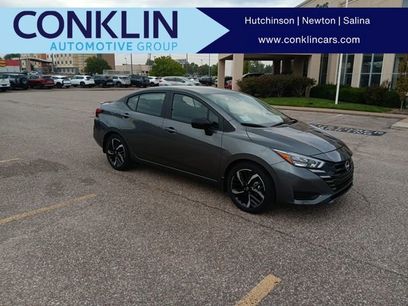 New 2025 Nissan Versa SR w/ Trunk Package